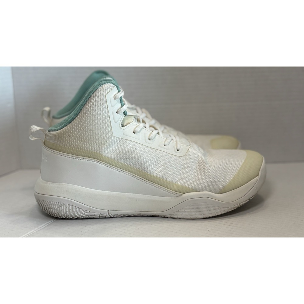 Moolah Kicks Phantom Mid Women's Basketball Shoes White Size 11 Athletic